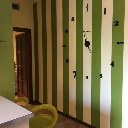 Interno 16 アパート ヴェローナ